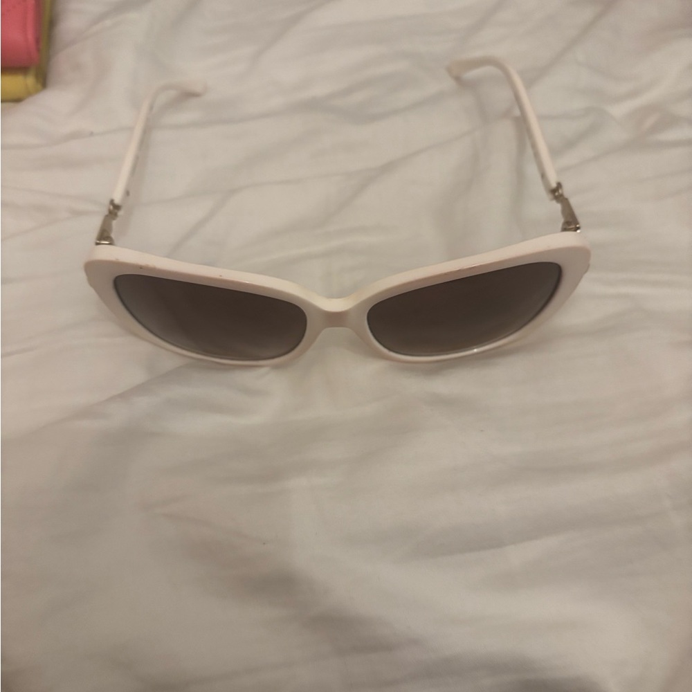 Chic White Sunglasses